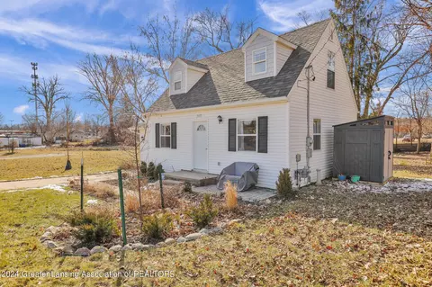 Exterior - 5695 Potter St, Haslett, MI 48840 photo 10 of 14