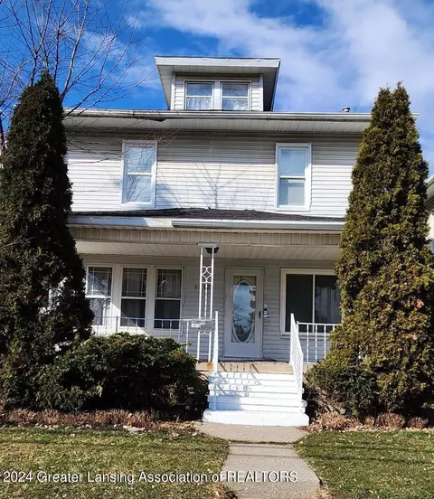 1812 Herbert St, Lansing, MI 48910