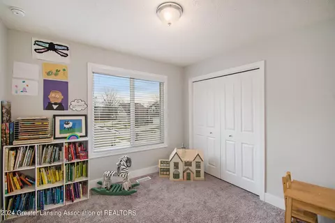 Bedroom - 4614 Bison Dr, Holt, MI 48842 photo 5 of 5