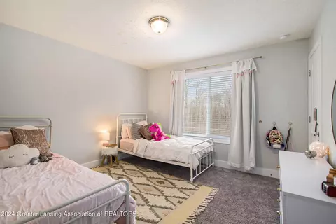 Bedroom - 4614 Bison Dr, Holt, MI 48842 photo 2 of 5