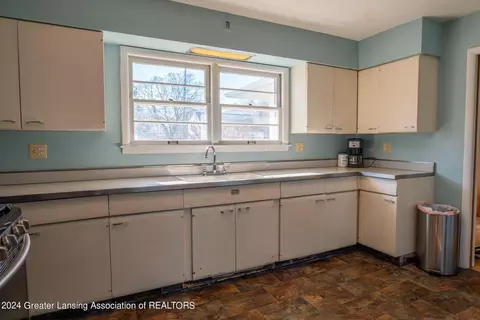 320 Wright St, Jackson, MI 49203 photo 7