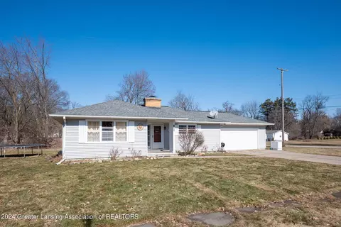320 Wright St, Jackson, MI 49203