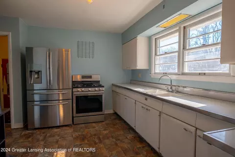 320 Wright St, Jackson, MI 49203 photo 6