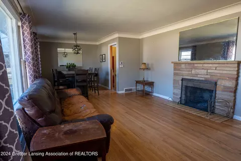 320 Wright St, Jackson, MI 49203 photo 4