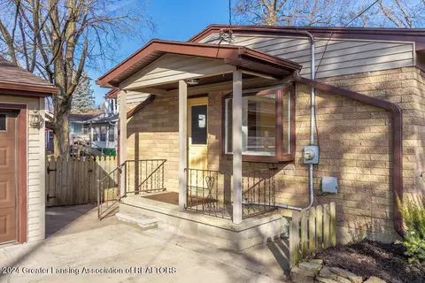 Exterior - 5683 Buckingham Rd, Haslett, MI 48840 photo 7 of 10