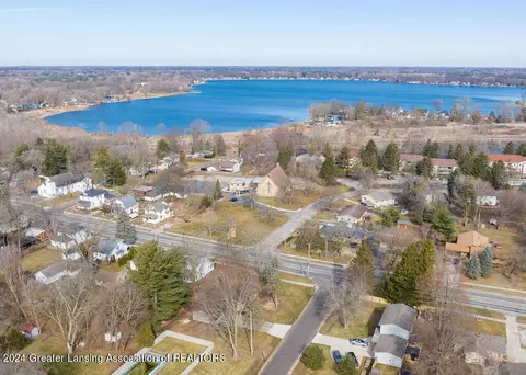 View/Area - 5683 Buckingham Rd, Haslett, MI 48840 photo 2 of 5