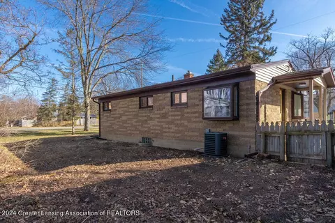Exterior - 5683 Buckingham Rd, Haslett, MI 48840 photo 8 of 10