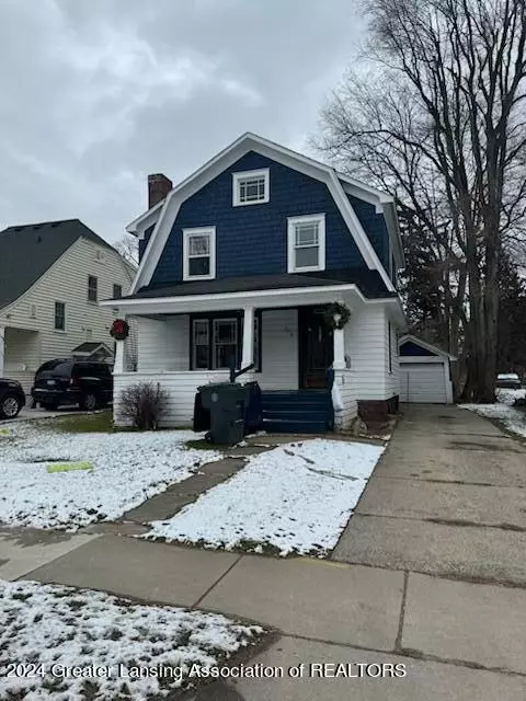 214 Collingwood Dr, East Lansing, MI 48823