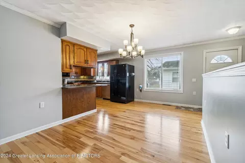 Kitchen - 3012 Young Ave, Lansing, MI 48906 photo 1 of 7