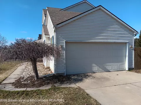 Exterior - 1090 Lacosta Dr, Dewitt, MI 48820 photo 2 of 5