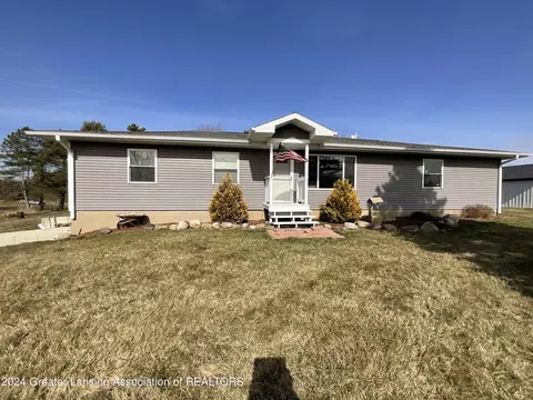 19731 N L Dr, Marshall, MI 49068