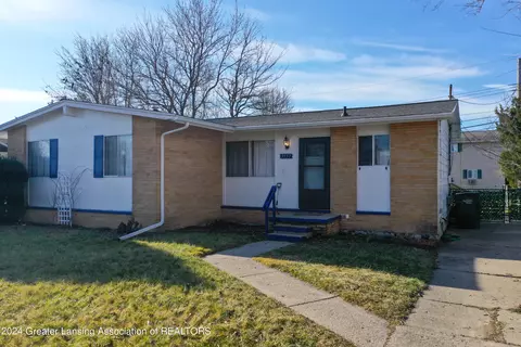 3557 Coachlight Common St, Lansing, MI 48911 photo 8
