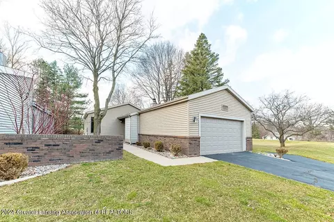 3735 Cavalier Dr, Okemos, MI 48864