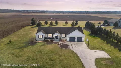 7601 W Jason Rd, Saint Johns, MI 48879