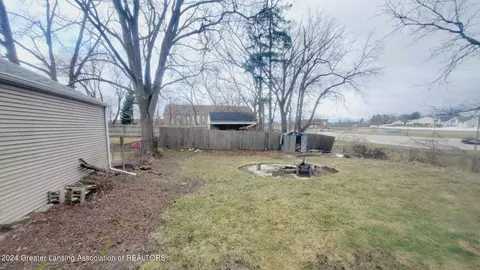 Exterior - 317 Ferguson St, Lansing, MI 48912 photo 2 of 5
