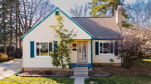 1822 Delevan Ave, Lansing, MI 48910