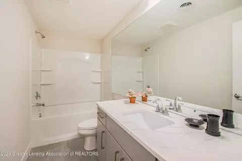 16796 Meadowbrook Dr, Haslett, MI 48840 photo 23