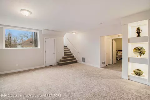 16796 Meadowbrook Dr, Haslett, MI 48840 photo 24