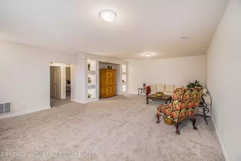 16796 Meadowbrook Dr, Haslett, MI 48840 photo 25