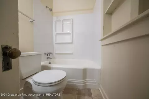 Bath - 508 N Walnut St, Lansing, MI 48933 photo 2 of 5