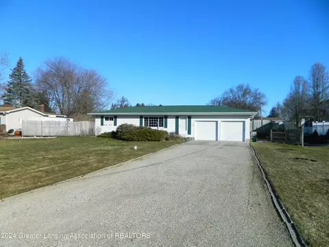 750 Raymond Rd, Owosso, MI 48867