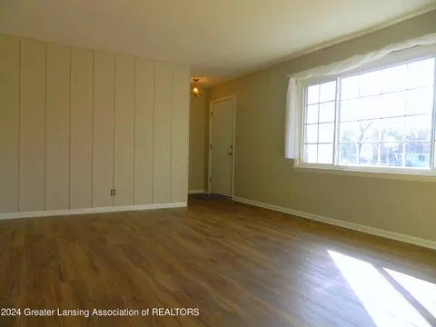 Living - 750 Raymond Rd, Owosso, MI 48867 photo 1 of 1