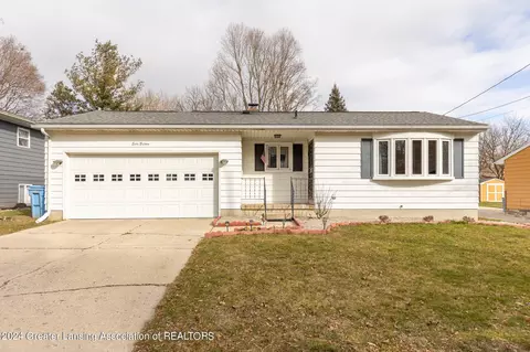 6015 Annapolis Dr, Lansing, MI 48911