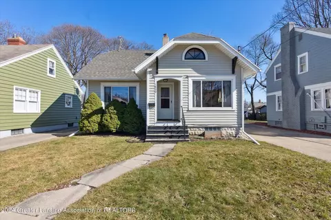 1839 Stirling Ave, Lansing, MI 48910
