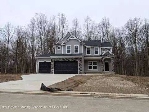 11437 Windswept Dr, Grand Ledge, MI 48837