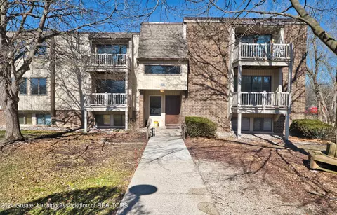 500 Woodingham Dr #11, East Lansing, MI 48823
