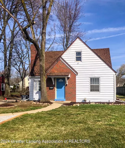 3438 W Saginaw St, Lansing, MI 48917
