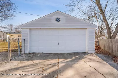 Exterior - 4375 Willesdon Ave, Holt, MI 48842 photo 6 of 13