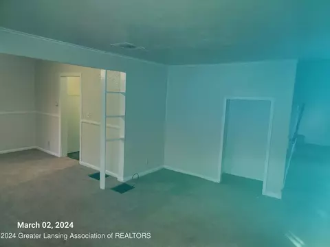 1130 Camp St, Lansing, MI 48906 photo 2