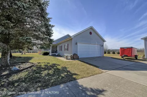 Exterior - 13222 S Grange Rd, Eagle, MI 48822 photo 7 of 12