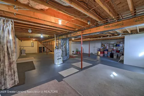 Exterior - 13222 S Grange Rd, Eagle, MI 48822 photo 3 of 12