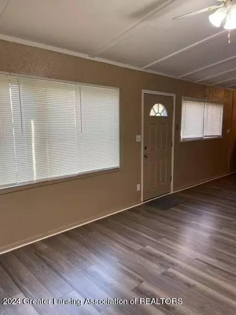 Living - 2809 Fielding Dr, Lansing, MI 48911 photo 1 of 3