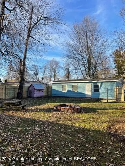 Exterior - 2809 Fielding Dr, Lansing, MI 48911 photo 5 of 8