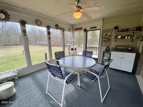Exterior - 4200 Ballantine Rd, Dewitt, MI 48820 photo 6 of 13
