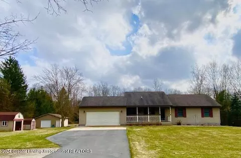 4200 Ballantine Rd, Dewitt, MI 48820