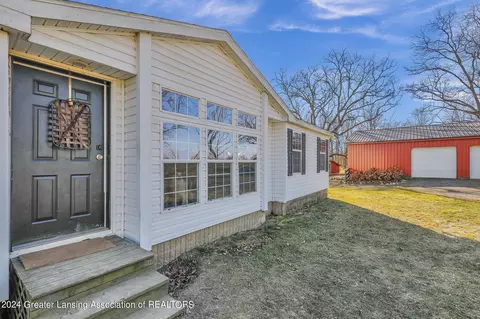 Exterior - 12265 W Maple Rapids Rd, Fowler, MI 48835 photo 5 of 10