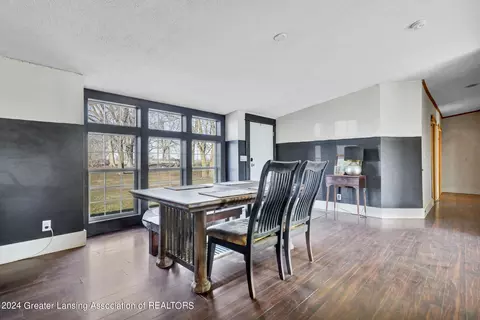 Dining - 12265 W Maple Rapids Rd, Fowler, MI 48835 photo 2 of 3