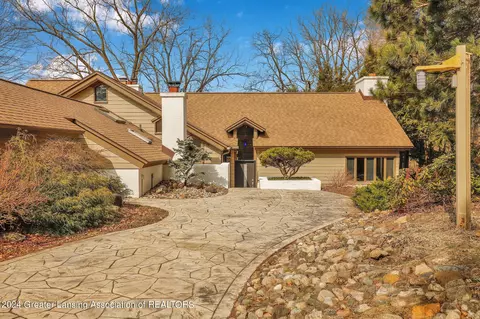 4609 Comanche Dr, Okemos, MI 48864