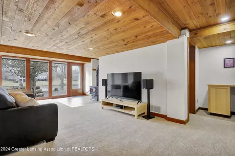 Living - 4609 Comanche Dr, Okemos, MI 48864 photo 3 of 7