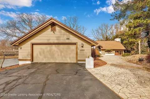 Exterior - 4609 Comanche Dr, Okemos, MI 48864 photo 2 of 14