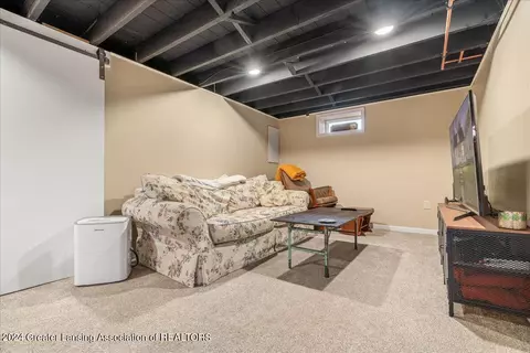Living - 2213 Lyons Ave, Lansing, MI 48910 photo 2 of 2