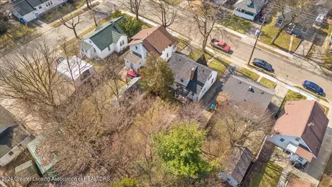 View/Area - 2213 Lyons Ave, Lansing, MI 48910 photo 4 of 5