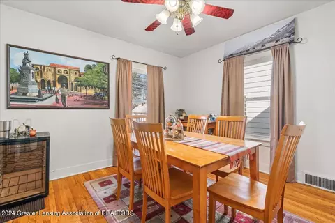 Dining - 2213 Lyons Ave, Lansing, MI 48910 photo 1 of 1