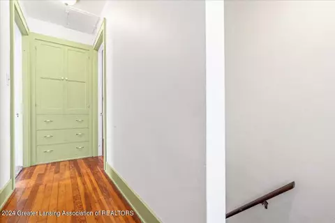 Entry Way - 2213 Lyons Ave, Lansing, MI 48910 photo 1 of 1