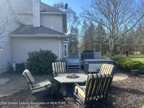 Exterior - 4406 Carmine Ct, Dewitt, MI 48820 photo 6 of 7