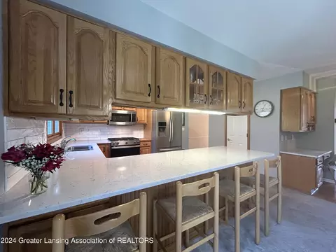 Kitchen - 4406 Carmine Ct, Dewitt, MI 48820 photo 3 of 3
